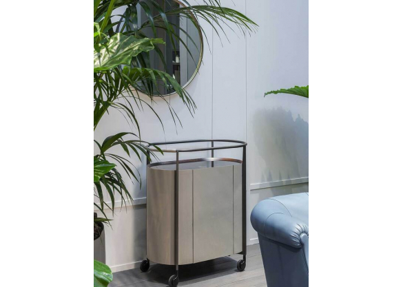 Сервировочный столик Mi trolley от Poltrona Frau