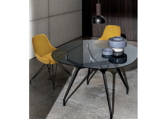 Стол Arkos shaped quadrato от Sovet Italia