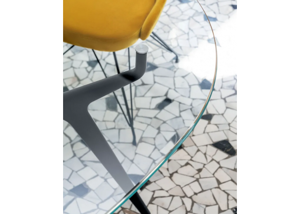 Стол Arkos shaped quadrato от Sovet Italia