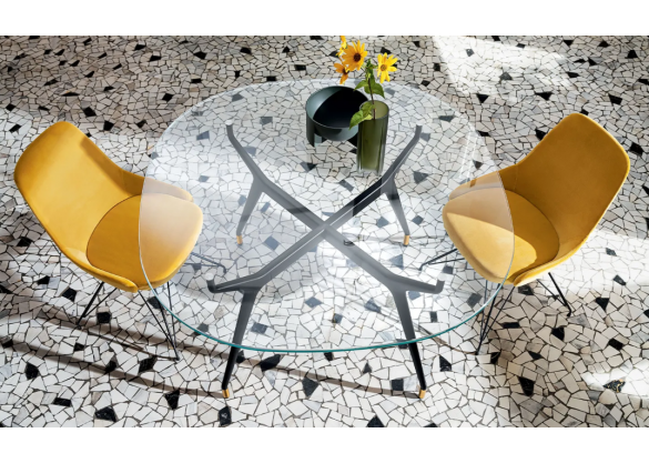 Стол Arkos shaped quadrato от Sovet Italia