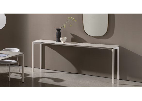 Консоль Bone от Sovet Italia