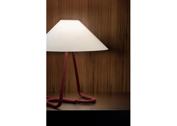 Настольная лампа Hat table от Contardi