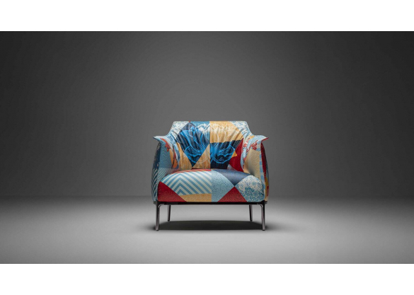 Кресло Archibald Delicate Balance Limited Edition от Poltrona Frau